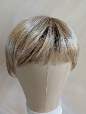 Raquel Welch Layered Pixie Wig Short Blonde Dark Roots Natural Look